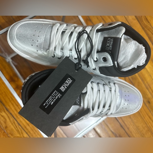 Men’s Versace Jeans Couture Starlight High-Top Sneakers Silver and Black - Picture 5 of 10